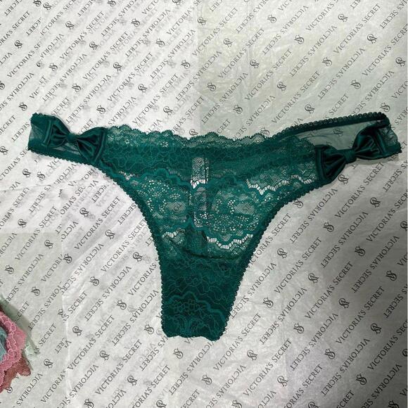 Victoria’s Secret Lace Thongs - Picture 5 of 5